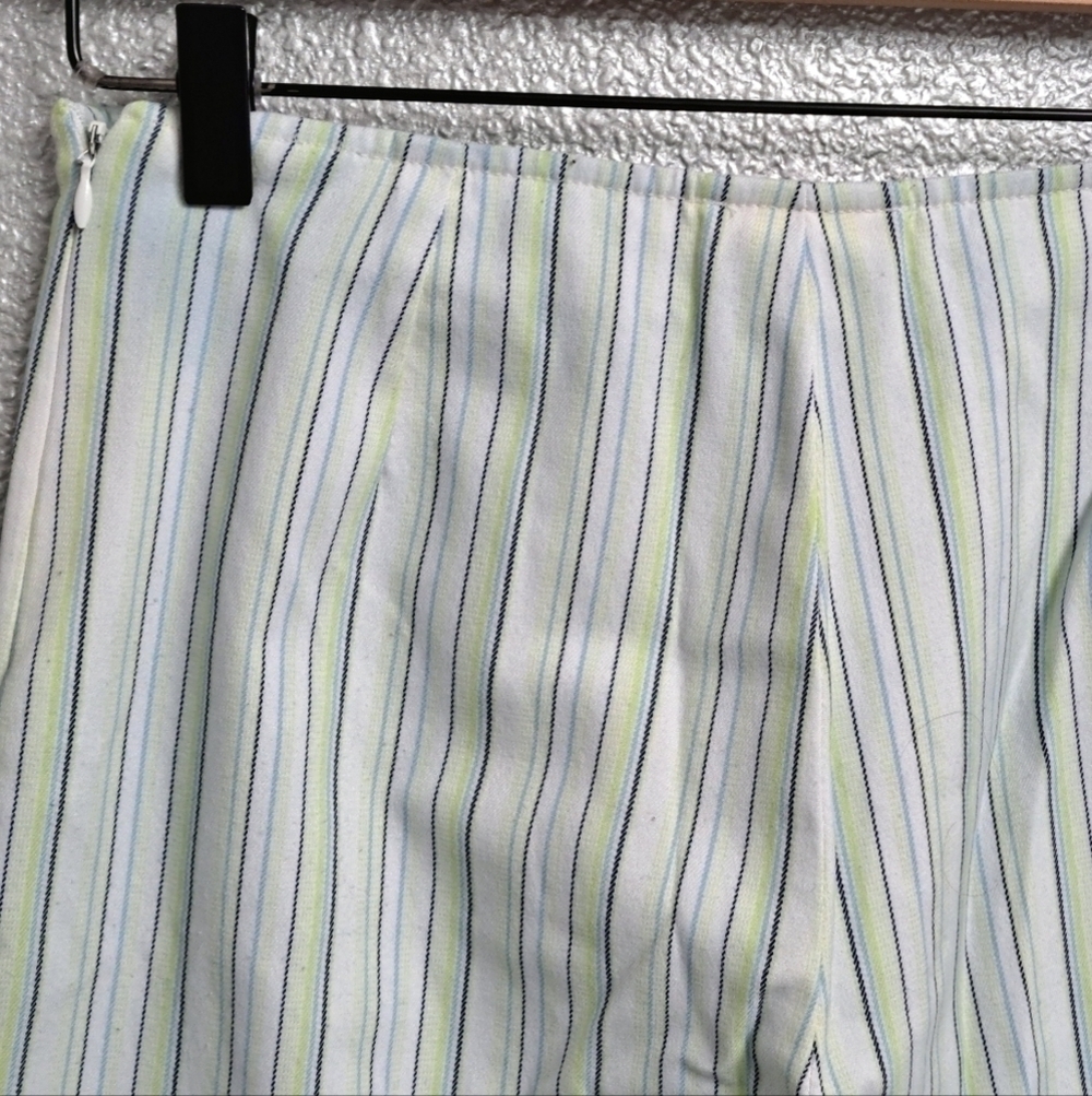 St John Sport Multi Color Striped Cropped Pants    Size 4 - Picture 7 of 9